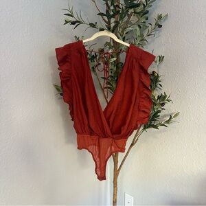 🌟 $10 or Less + BOGO on Sale Items! 🌟 Lulus Women’s Ruffle Sleeve Bodysuit